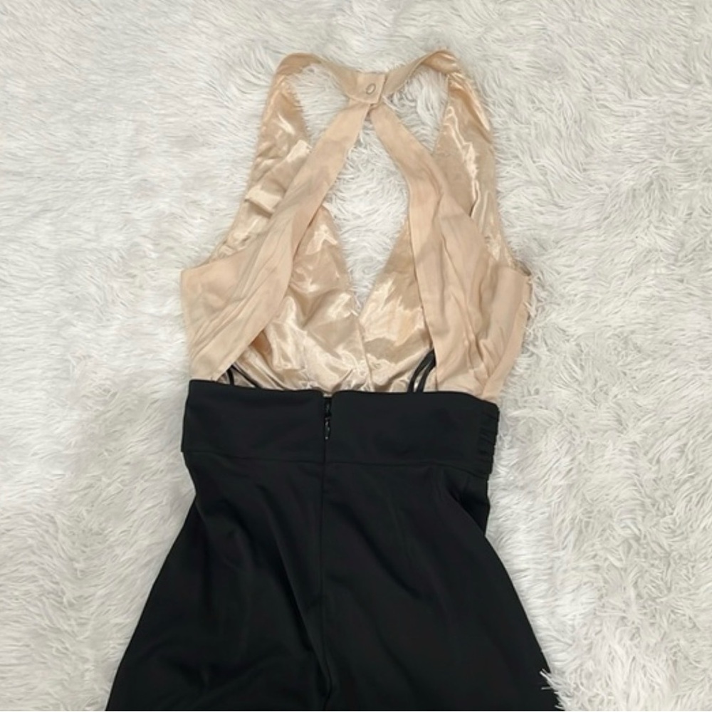 Vintage BEBE Boss V-Neck Black Wide-Leg Faux Belt Metallic Waist NYC Jumpsuit - Picture 7 of 7